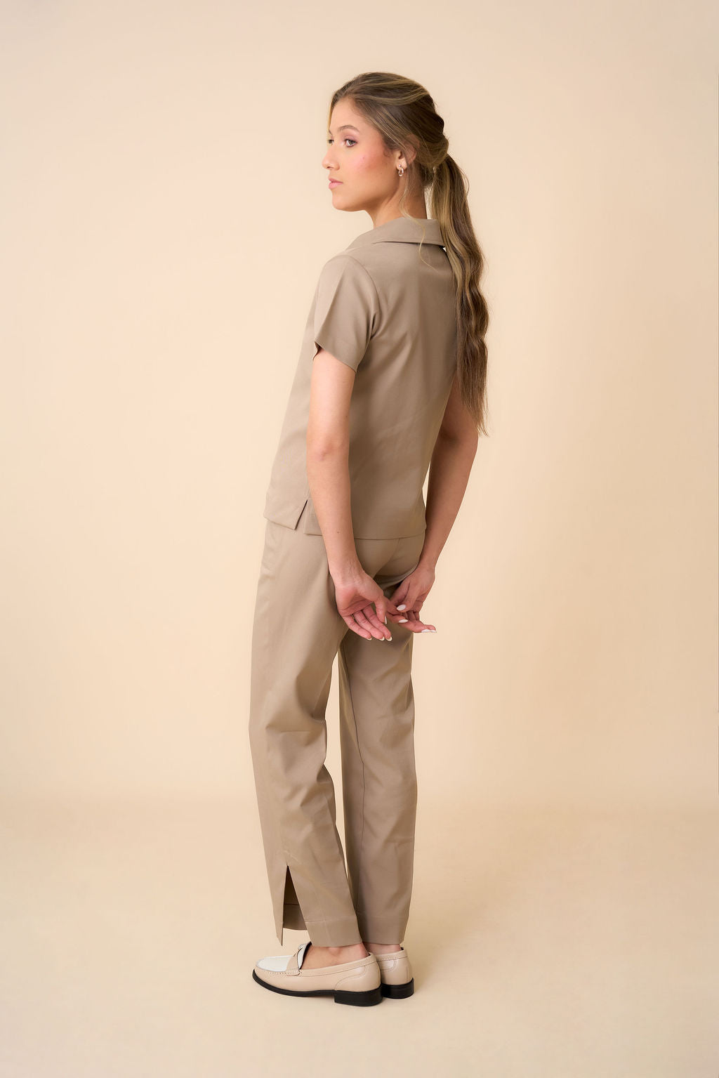Set Sara