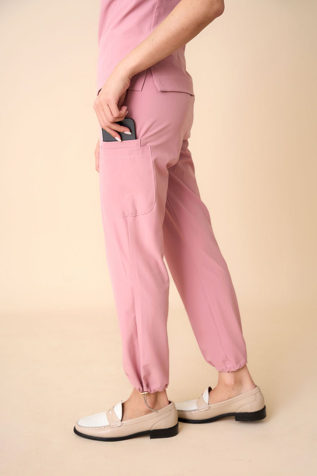 Set Nora